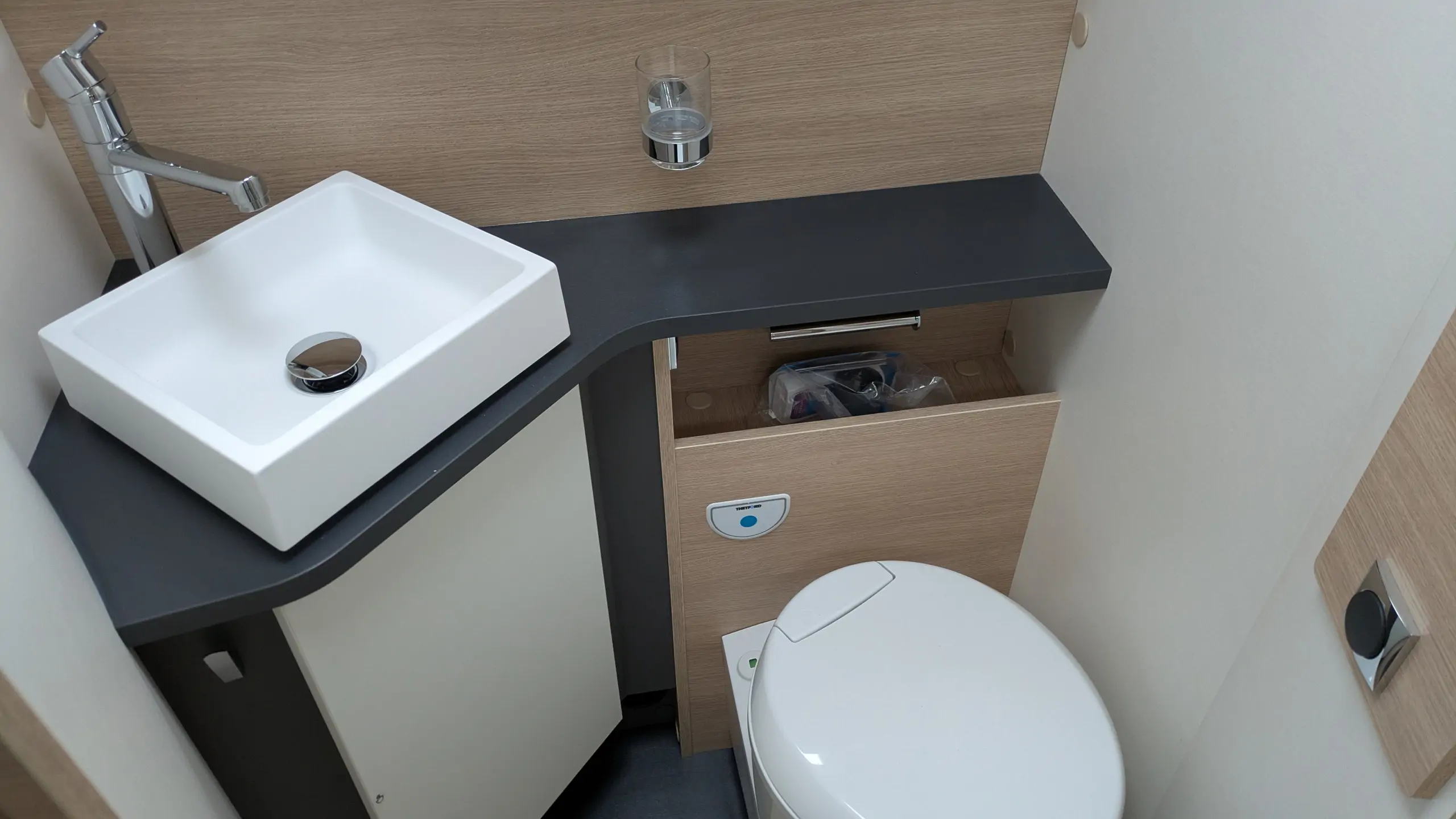 Image RAPIDO 896F integral