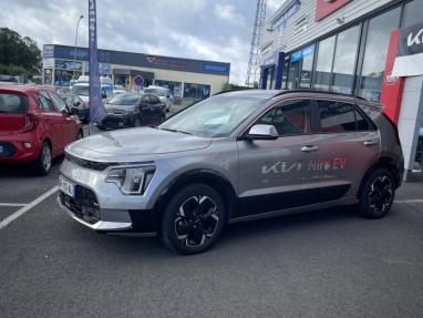 Voir le détail de l'offre de cette KIA Niro EV 204ch Premium de 2023 en vente à partir de 43 999 € 