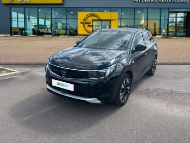 Voir le détail de l'offre de cette OPEL Grandland X 1.2 Turbo 130ch Elegance Business BVA8 MY23 de 2024 en vente à partir de 32 599 € 