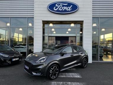 Voir le détail de l'offre de cette FORD Puma 1.0 Flexifuel 125ch S&S mHEV ST-Line X de 2022 en vente à partir de 232.51 €  / mois