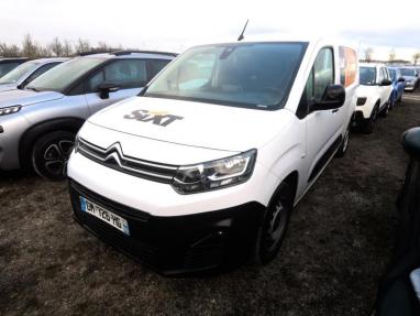 Voir le détail de l'offre de cette CITROEN Berlingo Van XL 950kg BlueHDi 100ch S&S de 2023 en vente à partir de 226.83 €  / mois