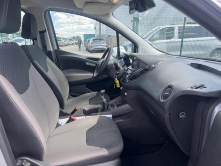 FORD Tourneo Courier 1.5 TDCI 100ch Titanium à vendre à Dijon - Image n°11