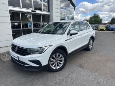 Voir le détail de l'offre de cette VOLKSWAGEN Tiguan 2.0 TDI 150ch Life DSG7 de 2021 en vente à partir de 379.26 €  / mois
