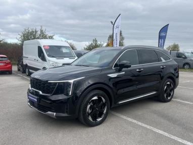 Voir le détail de l'offre de cette KIA Sorento 1.6 T-GDi 253ch PHEV Premium 4x4 7 places de 2024 en vente à partir de 477.54 € / mois