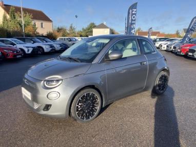 Voir le détail de l'offre de cette FIAT 500 e 118ch La Prima de 2022 en vente à partir de 21 999 € 