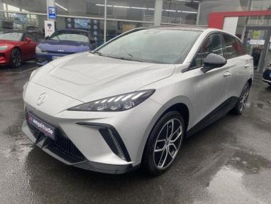 Voir le détail de l'offre de cette MG MOTOR MG4 EV 245ch - 77kWh Luxury MY23 de 2023 en vente à partir de 29 999 € 